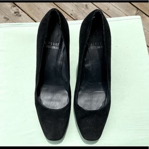 Stuart Weitzman pumps!!